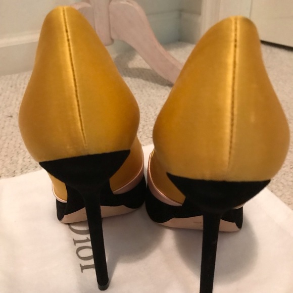 Christian Dior suede/silk pump size 38 nwt box and bag included $1750 - Picture 14 of 16
